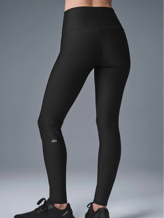 ALO Yoga Pants - Alo High-Waist Airlift Legging